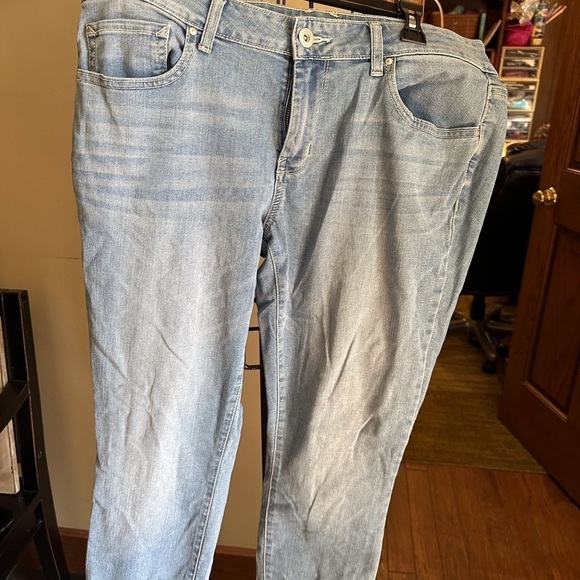 Jessica Simpson size 14 W. In excellent condition.​​ - Picture 1 of 3
